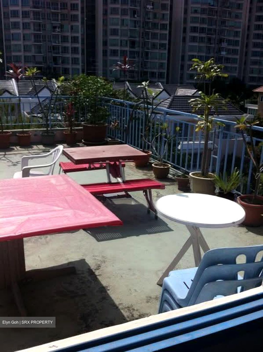Lowland Road (D19), Terrace #531487291